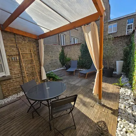 Louce - Et Terrasse Ensoleillee - De Les Bains A 1 Min Appartement