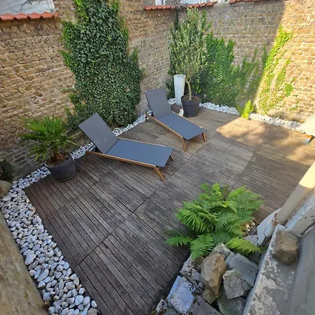 Louce - Et Terrasse Ensoleillee - De Les Bains A 1 Min *